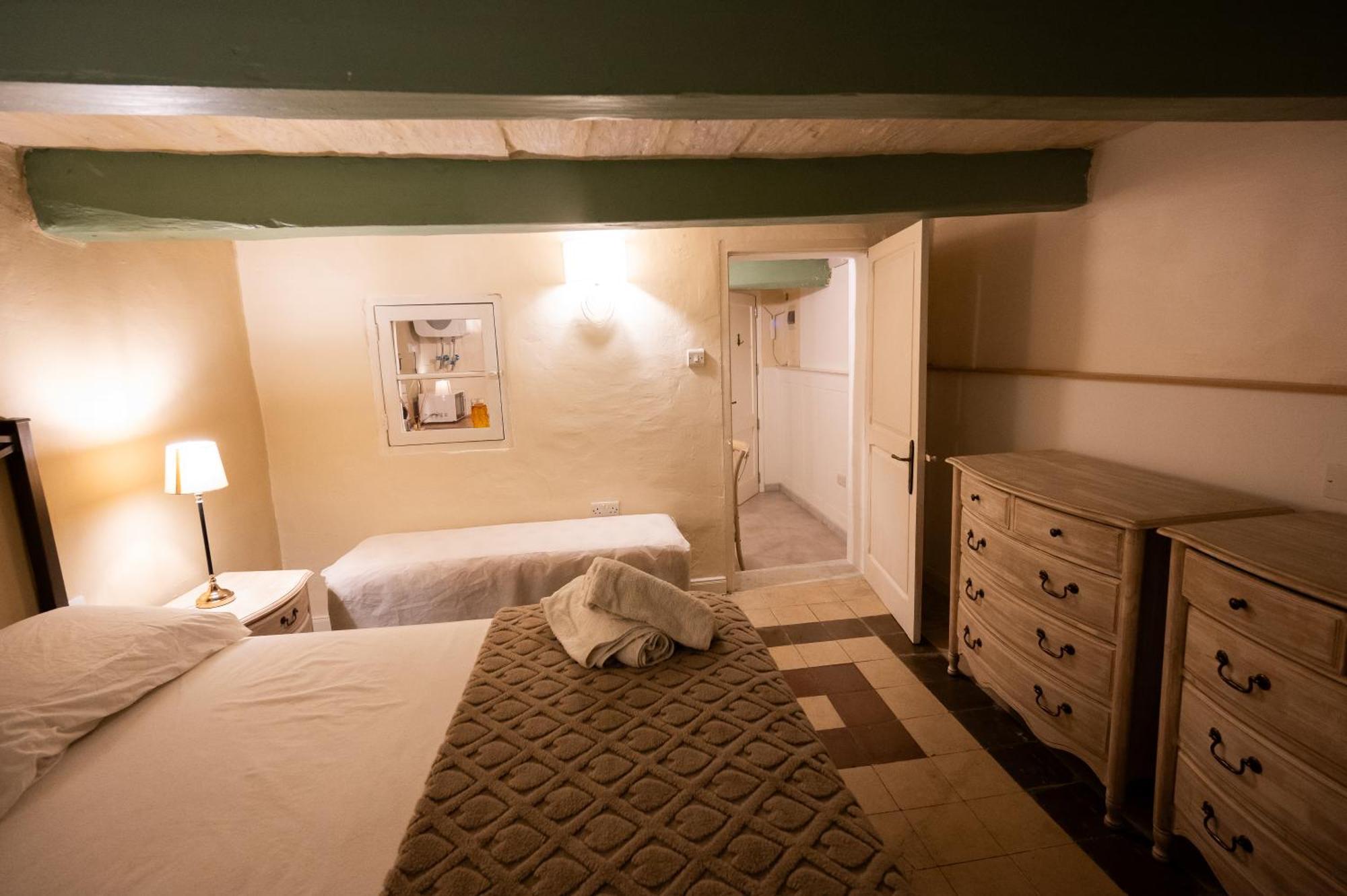 Arcanum Apartment 1 Very Close To Seafront Bus Station And Ferry To Valletta Senglea Exterior foto